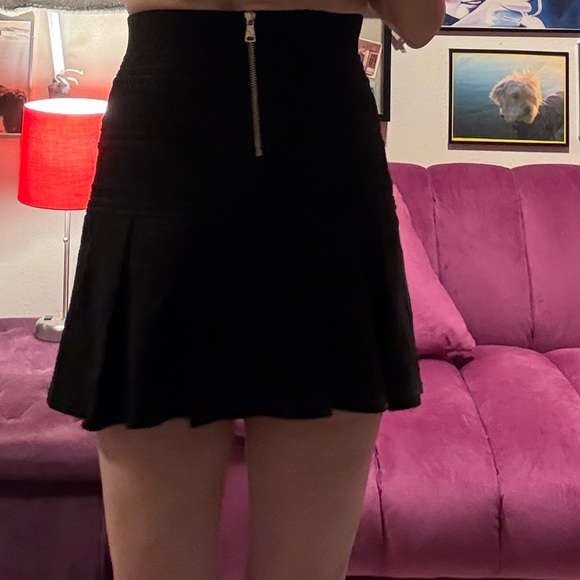 bebe Black Mini Skirt - Picture 3 of 7